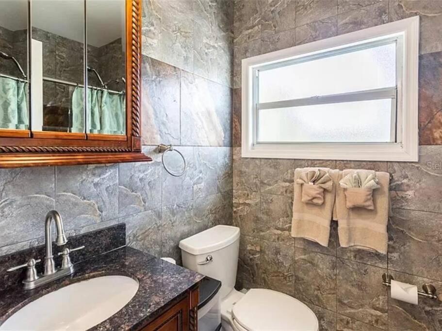 Charming Studio Unit Across From Lido Key Beach Sarasota Exteriér fotografie