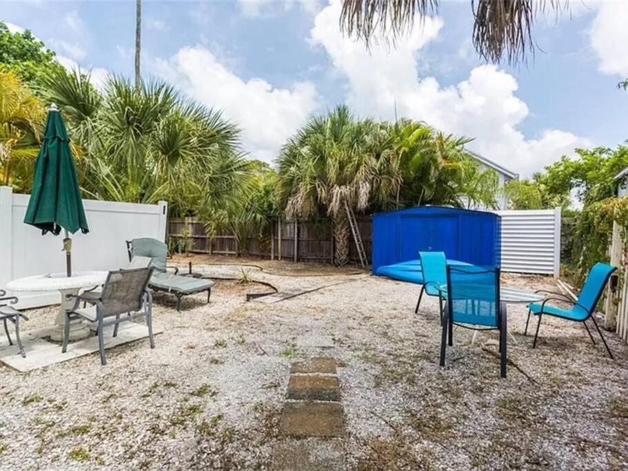 Charming Studio Unit Across From Lido Key Beach Sarasota Exteriér fotografie