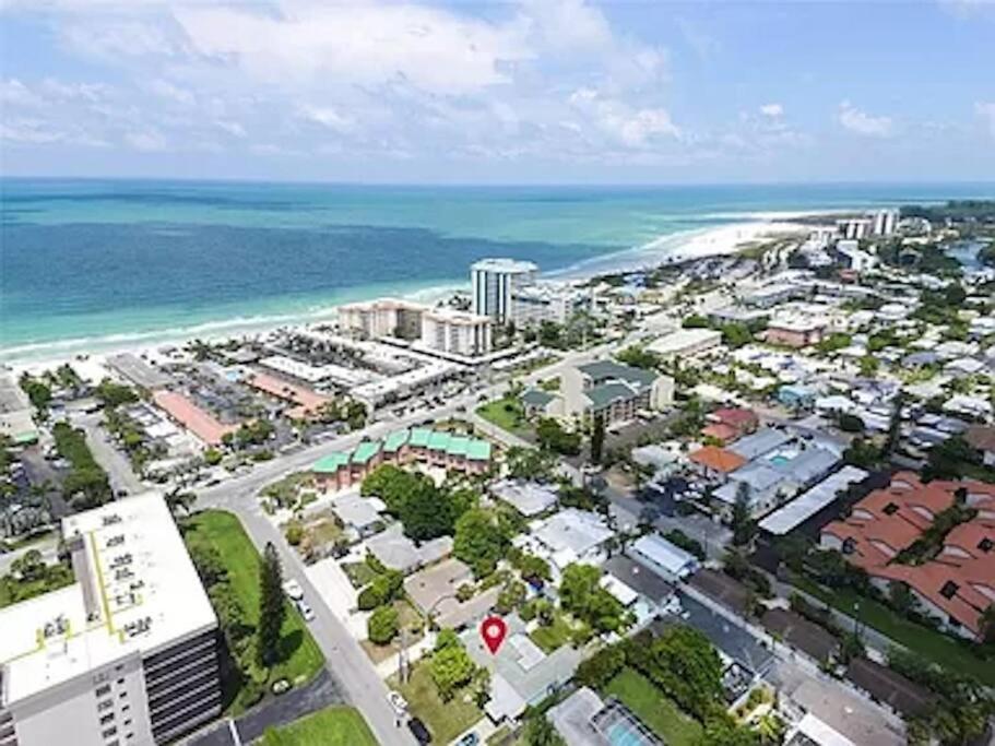 Charming Studio Unit Across From Lido Key Beach Sarasota Exteriér fotografie